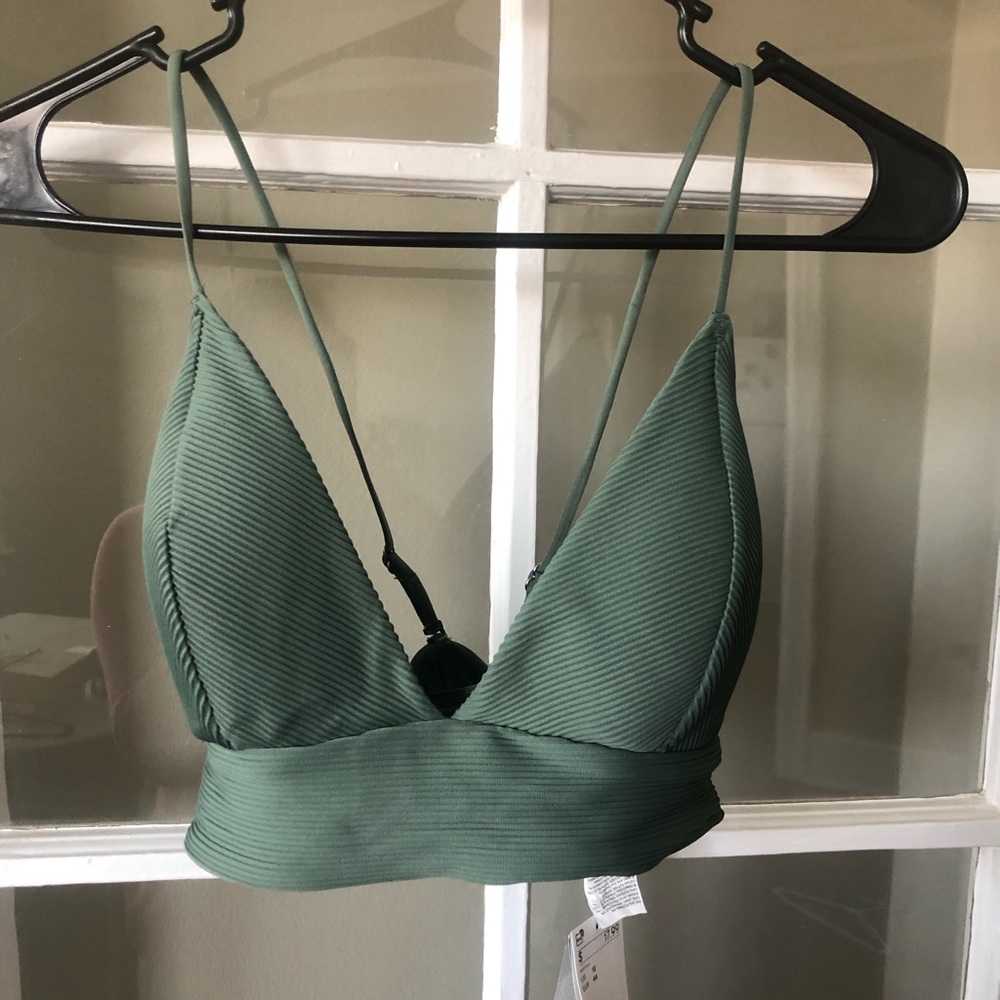 H&M swimsuit top